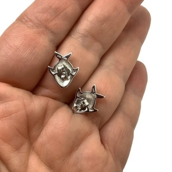 JWBR Diamond sterling silver stud earrings - Picture 3 of 4